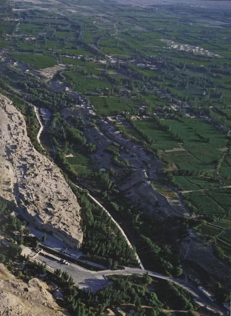 新疆画报2010年第07期.pdf电子版_新疆维吾尔族自治区志插图4